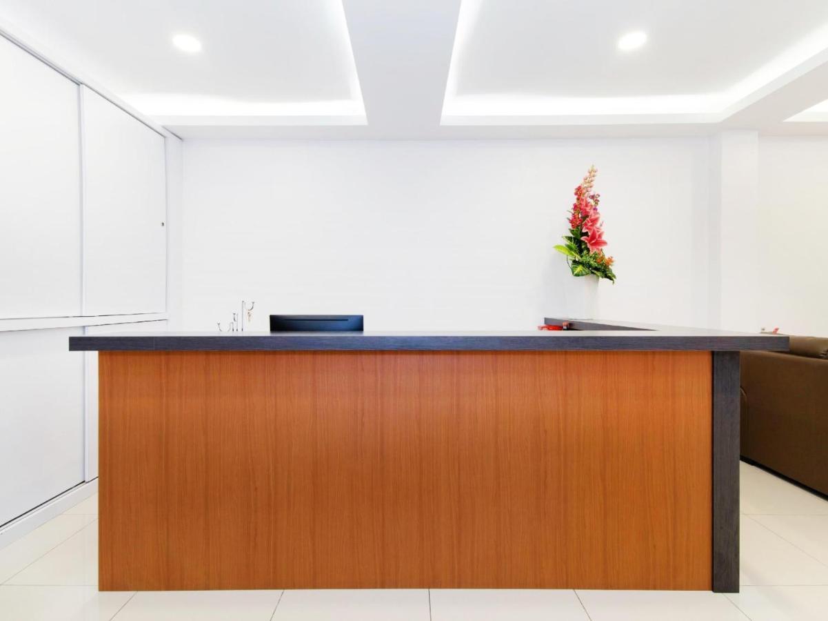 Lawten Hotel Malacca Buitenkant foto