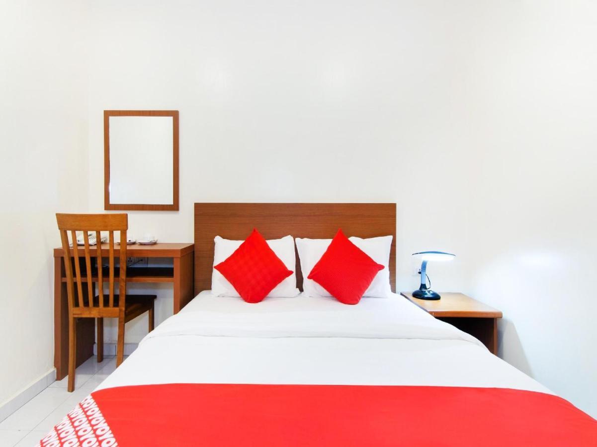 Lawten Hotel Malacca Buitenkant foto