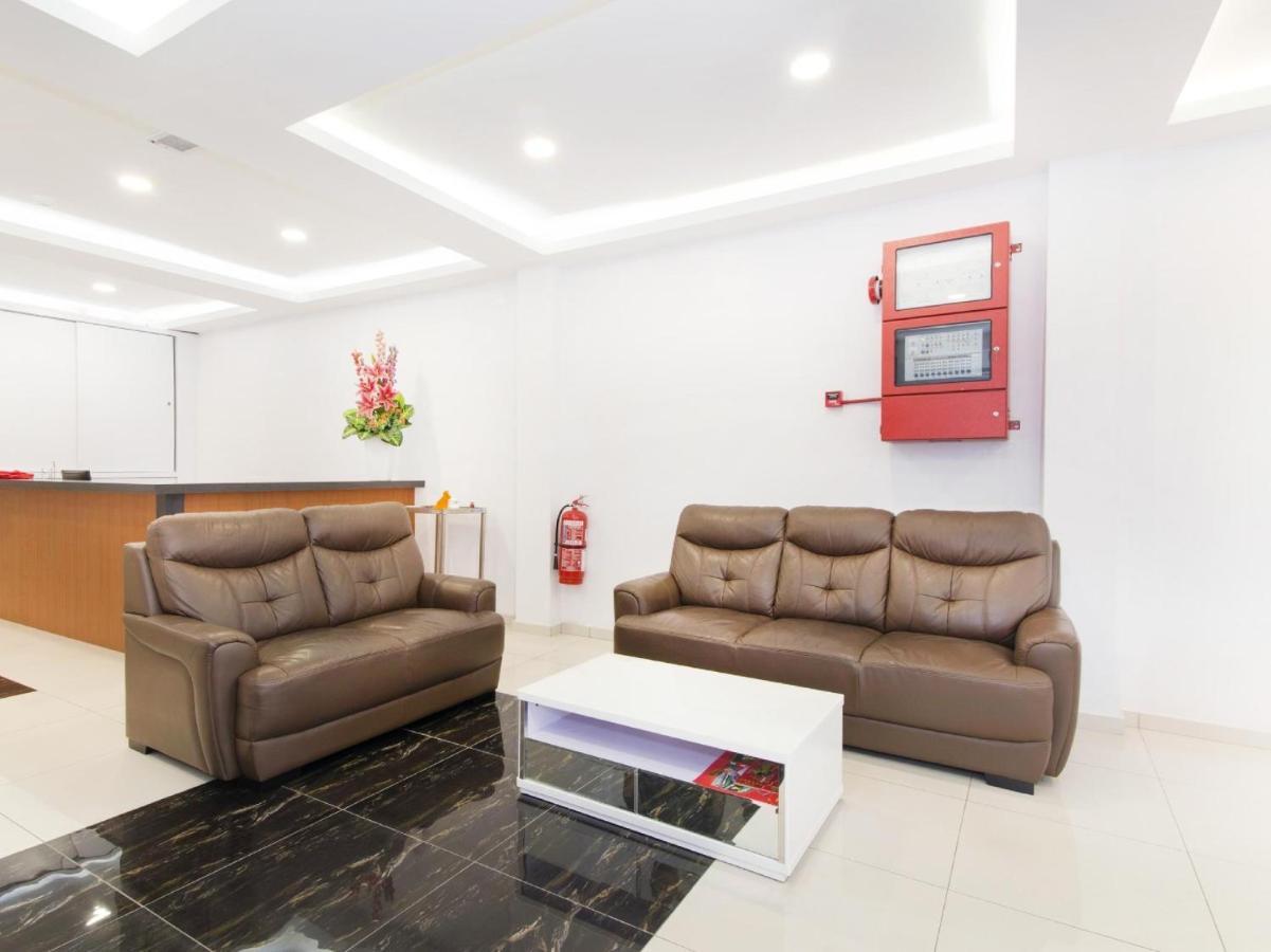 Lawten Hotel Malacca Buitenkant foto